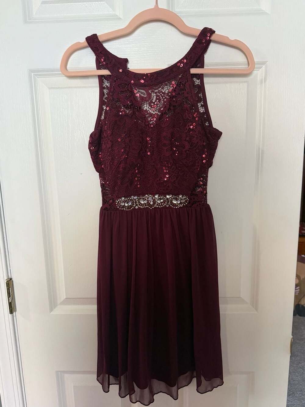 BCX Dress Size 0 Burgundy Lace Sequin Embellished Formal Dress